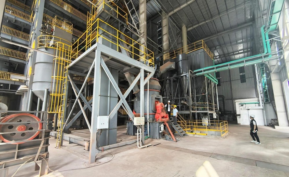 Molino vertical LM para molienda de NdFeB en producción de materiales magnéticos