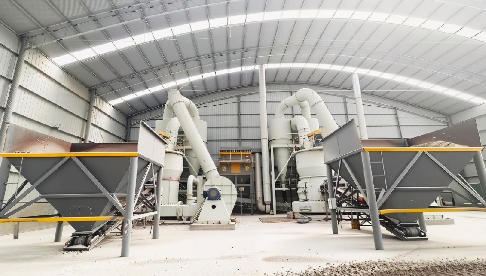 Dos molinos Raymond de nuevo tipo MTW198 para molienda de piedra caliza en aplicaciones de desulfuración